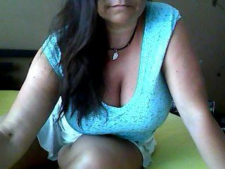 alexiaxxls Sexcam Chat:  - Devot, Gangbang, Natursekt, Oralsex, Outdoor, Parkplatz-Sex, Rollenspiele, Schlucken, Voyeurismus - Ich mag alles, au&szlig;er Schmerzhaftes. Finde au&szlig;ergew&ouml;hnlichen Sex geil.

Ich zeige dir gerne alles, was du sehen magst. Bringe mich gerne selber zum H&ouml;hepunkt und mag es, dabei beobachtet zu werden.
